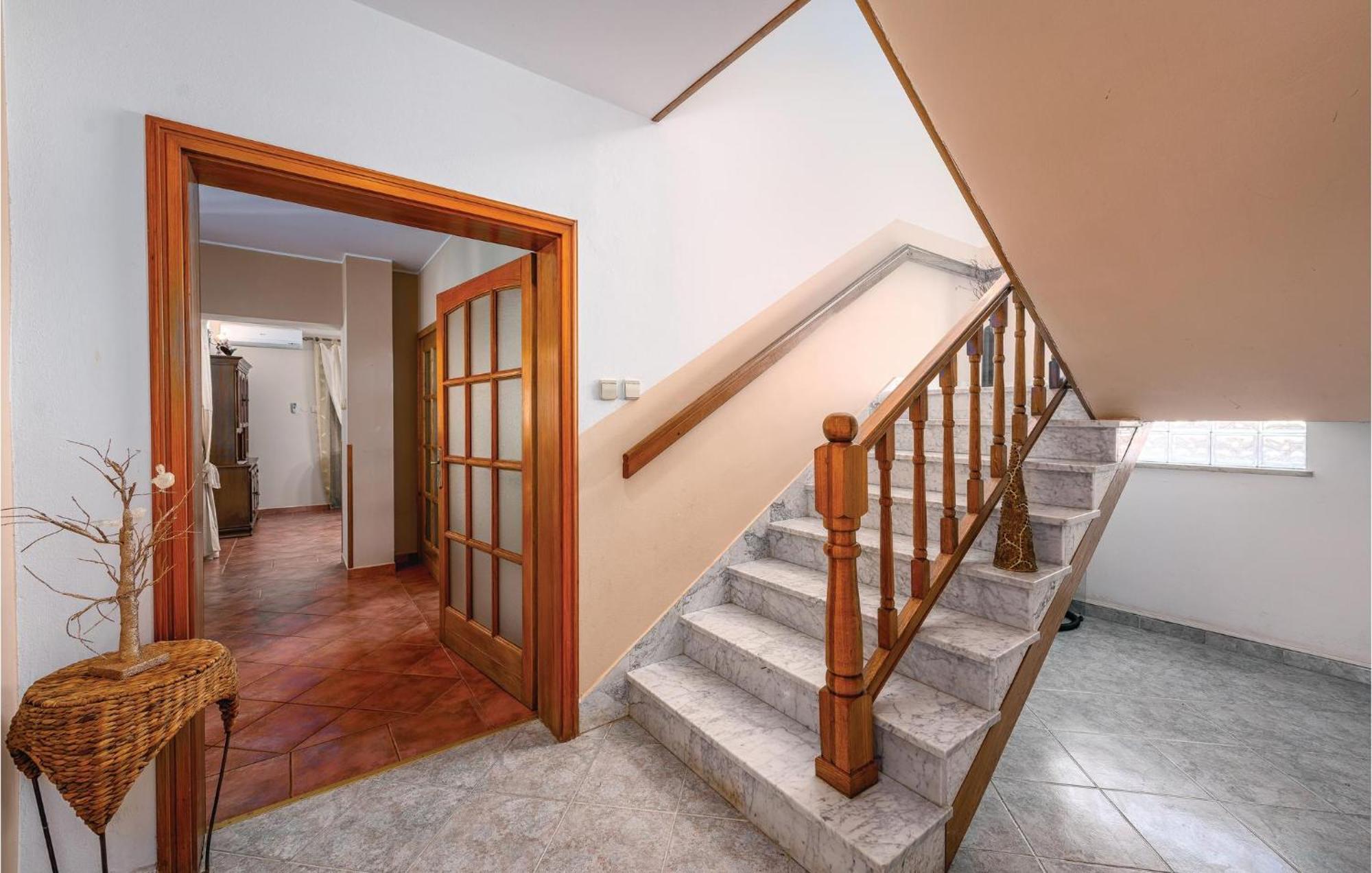 Stunning Apartment In Rovinj With Kitchen エクステリア 写真